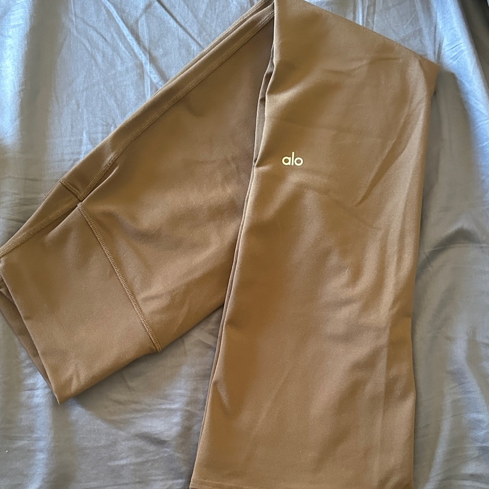 ALO Yoga Tan Leggings